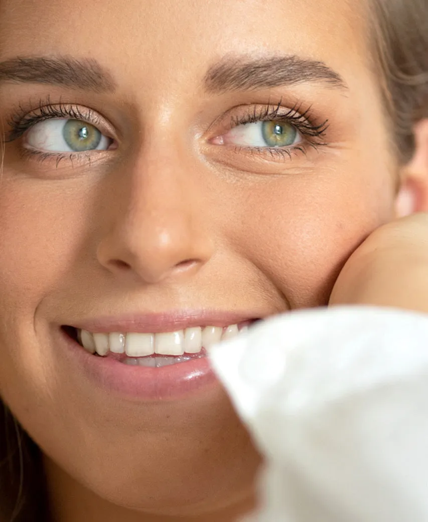 natural almond mascara